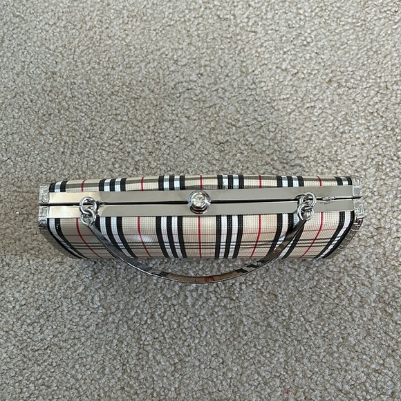 Fashion Plaid Vinyl/Silver Tone Metal Purse - Picture 5 of 10